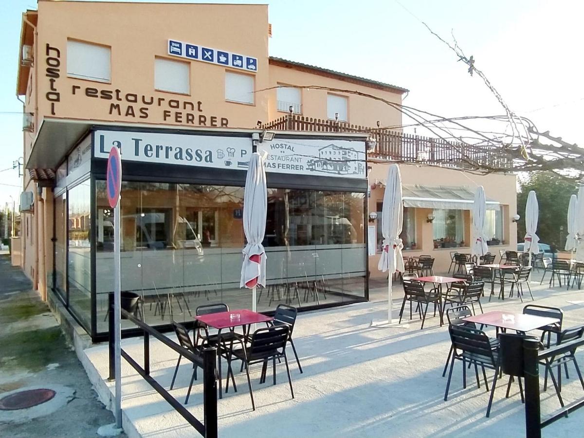 Hostal Mas Ferrer Cornellá de Terri エクステリア 写真