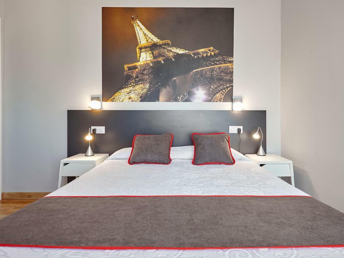 Hostal Mas Ferrer Cornellá de Terri エクステリア 写真